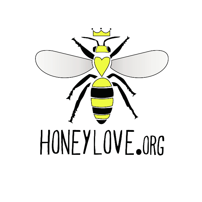 Honeylove.org, a nonprofit beekeeping organization, used custom labels from WePrint for their logo stickers