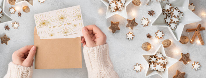 6 Quick Christmas Card Ideas That Will Spread Joy to Your Loved Ones